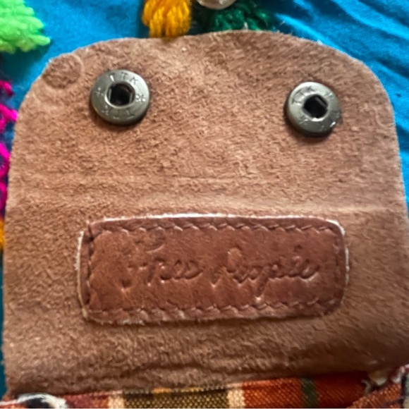 Black and cream Free People card wallet. Measures approximately 4 x 5”. New! - Picture 7 of 7